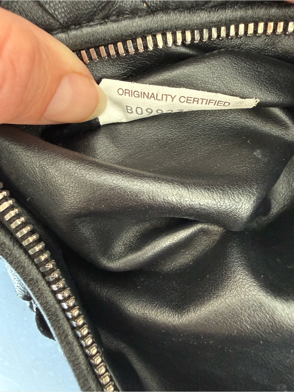 Bottega Veneta Black Jodie Teen Intrecciato Bag - Picture 6 of 13